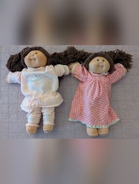 2 Xavier Roberts Cabbage Patch Dolls